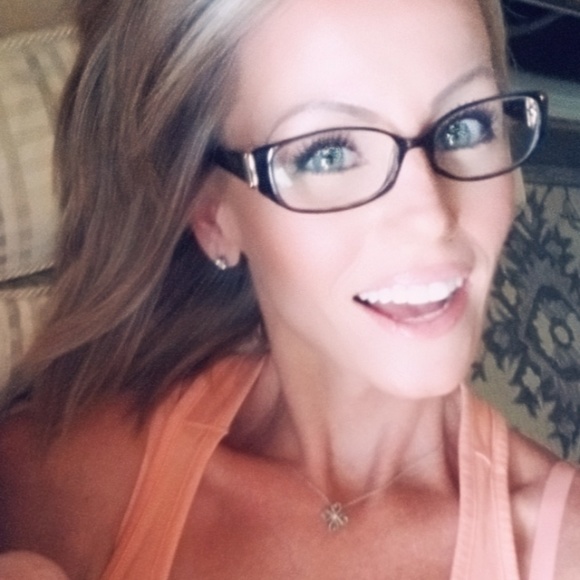 Meet your Posher, Monique - Picture 6 of 8